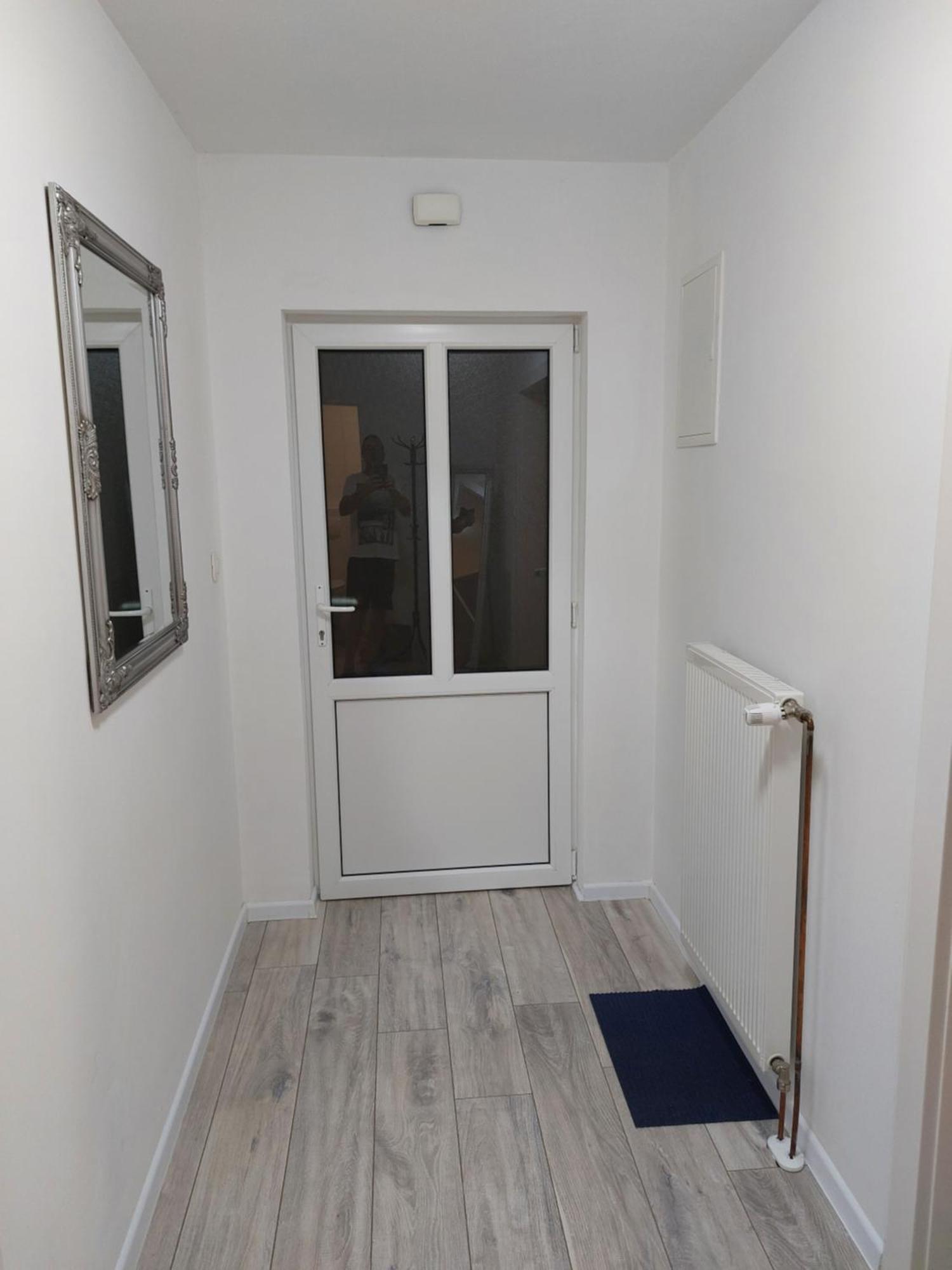 Two Bedroom Apartment คาสตาฟ ภายนอก รูปภาพ